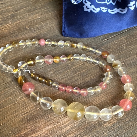 Translucent Gradient Beaded Necklace with Size Variation watermelon tourmaline - Picture 2 of 2